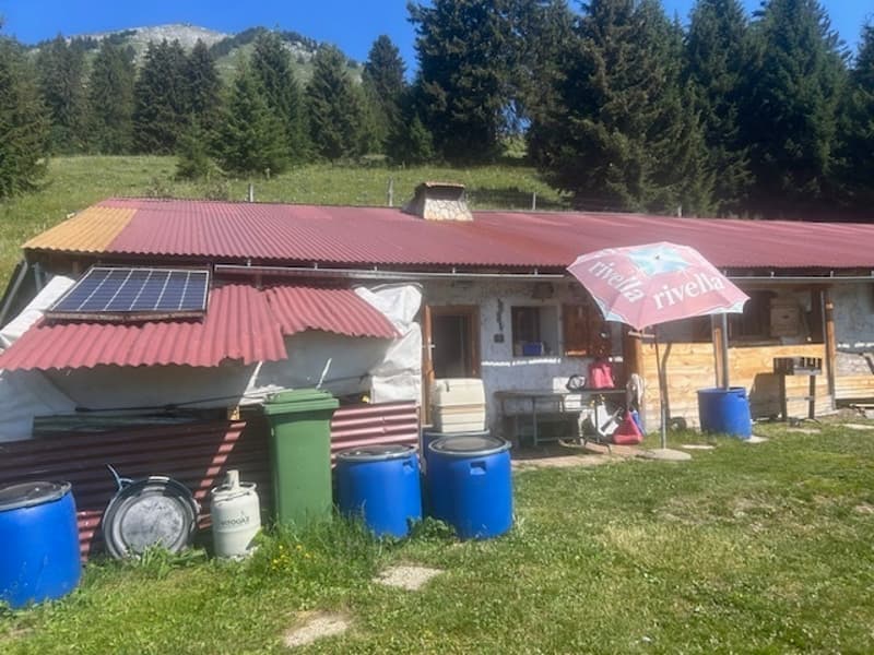 Chalet di pastori nella quiete della montagna. Comfort rustico. Unico! (3)