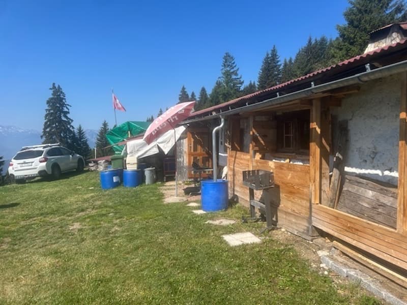 Chalet di pastori nella quiete della montagna. Comfort rustico. Unico! (5)