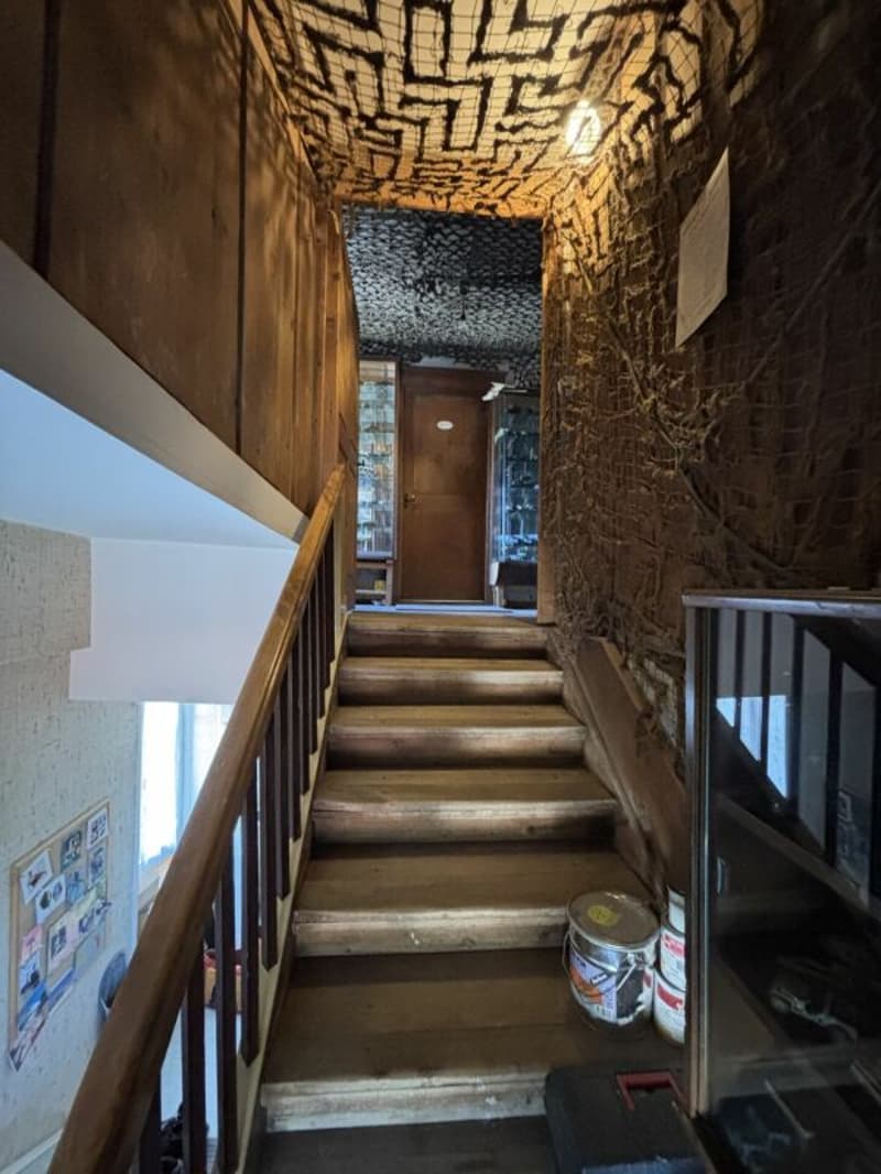 Beautiful family building with terrace and garden (18)
