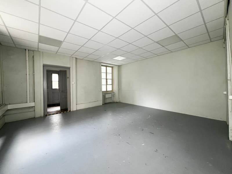 Spacious premises of approximately 220m² in the city center (4)