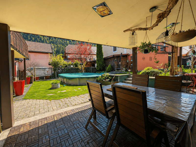 Beautiful house with 4 apartments (3)