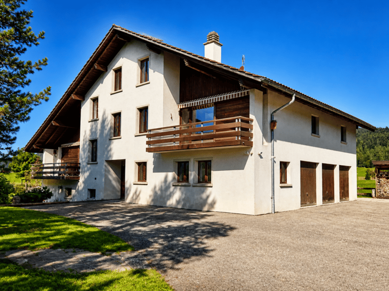 Beautiful 182 m² duplex with terrace and garden (11)