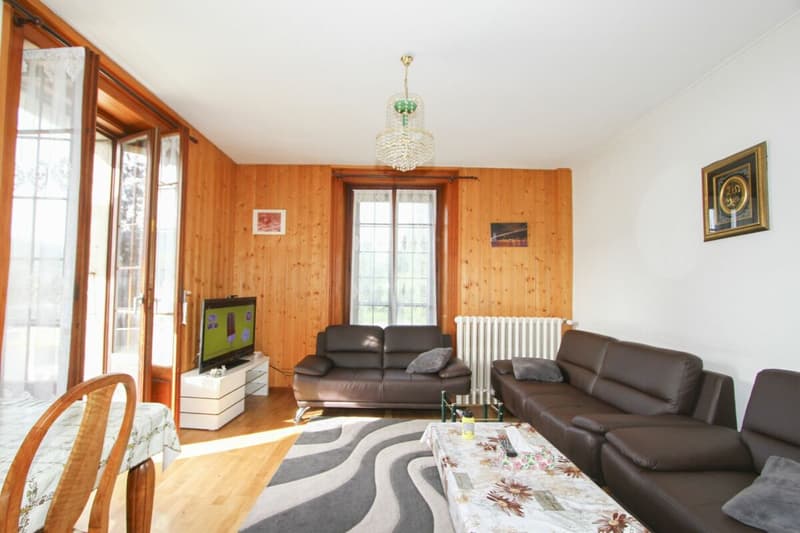 ### Character property in its green setting (10)