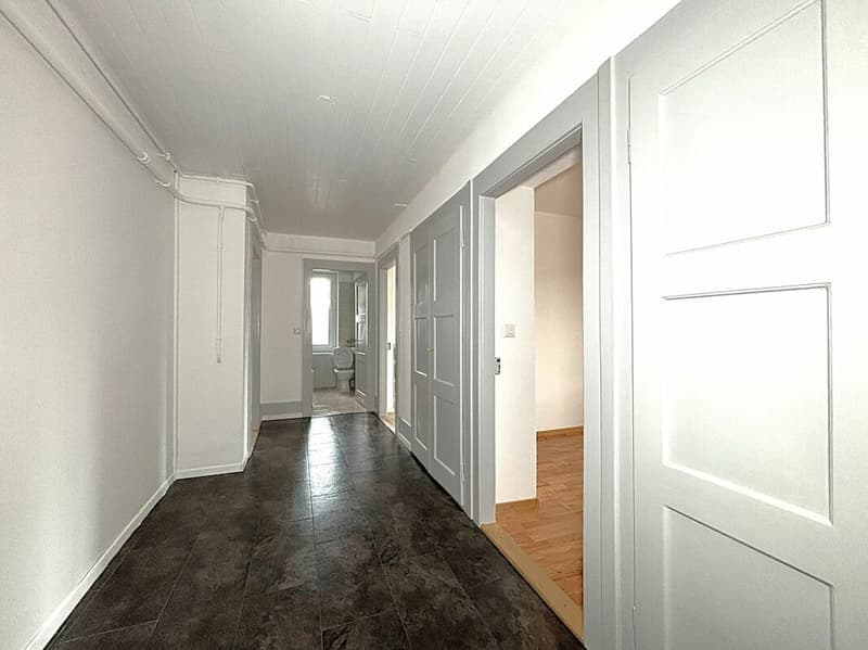 Delizioso appartamento di 3 locali al 1° piano con balcone (7)