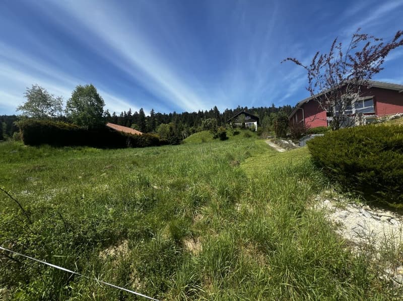 Baugrundstück in der Zone d'Habitation à Faible Densité (3)