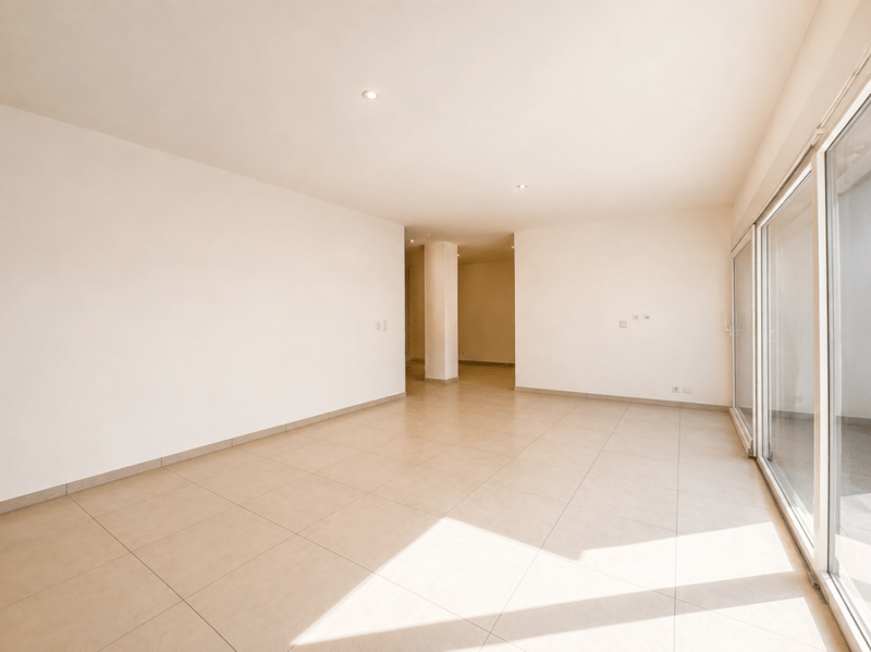 Ampio e luminoso appartamento di 5.5 locali con terrazza (5)