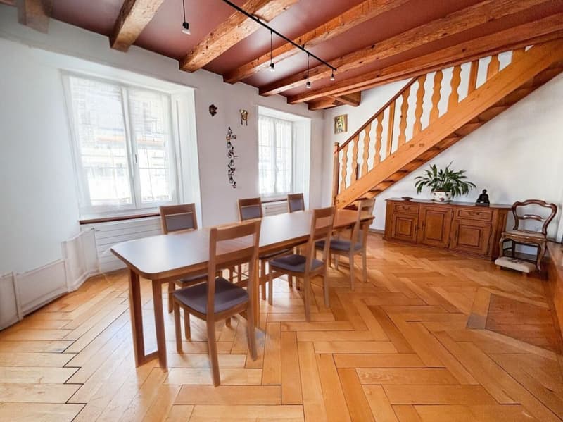 Superbe appartement en duplex de 7.5 pièces (2)