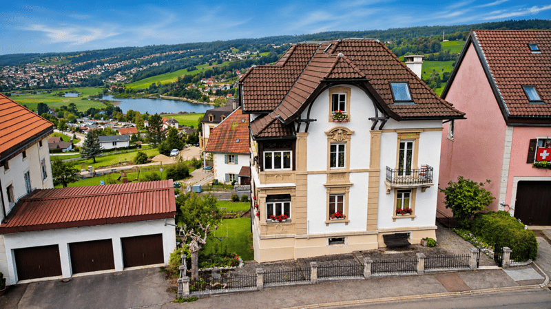 Immeuble remarquable avec vue sur le Doubs (2)