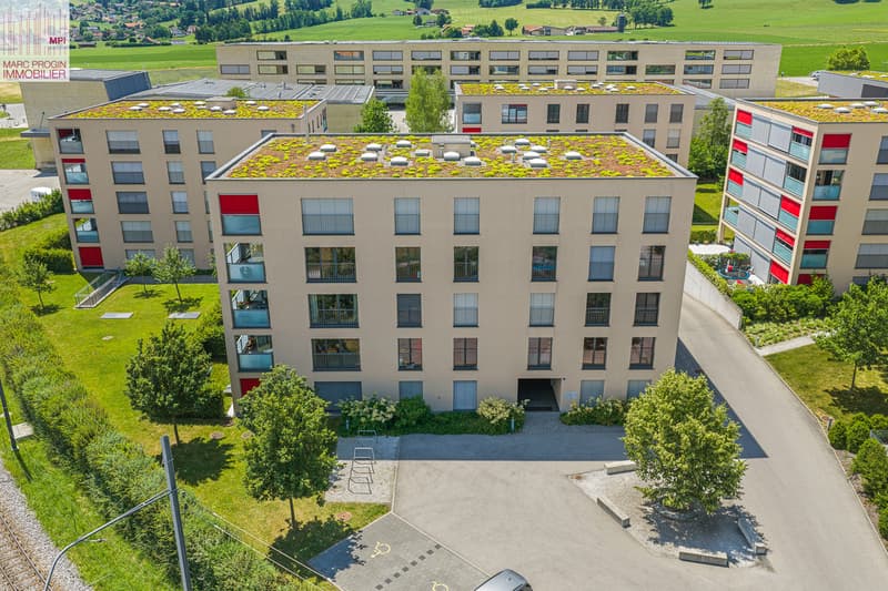 Magnifique appartement de 4.5 pièces au 1er étage 2 places de parc (3)