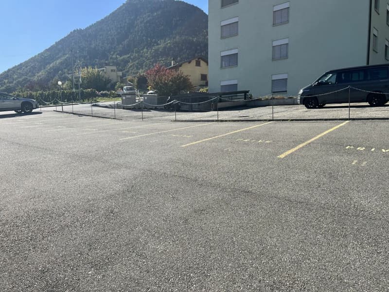 Außenparkplatz (4)