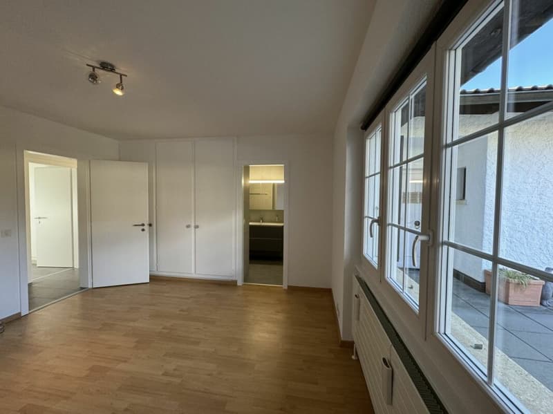 Individual villa with 11 rooms (10)