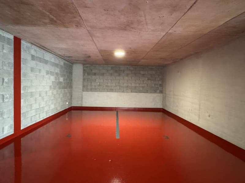 Parcheggio interno riscaldato al 1° piano (6)