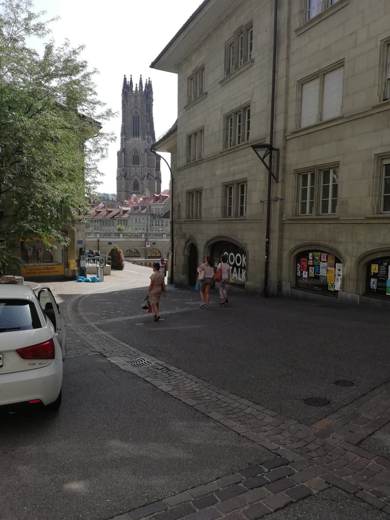 Joli appartement avec vue sur la cathédrale (2)