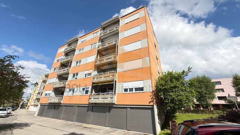 For Sale 4.5-Room Apartment with Balcony and Garage (4)