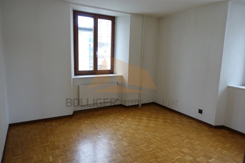GRANDE APPARTAMENTO DUPLEX DI 6 LOCALI CON CARPORT IN VENDITA (6)