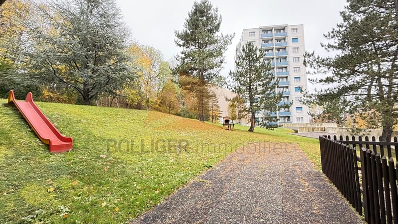 APARTMENT 4 ROOMS FOR SALE WITH GARAGE BOX (2)