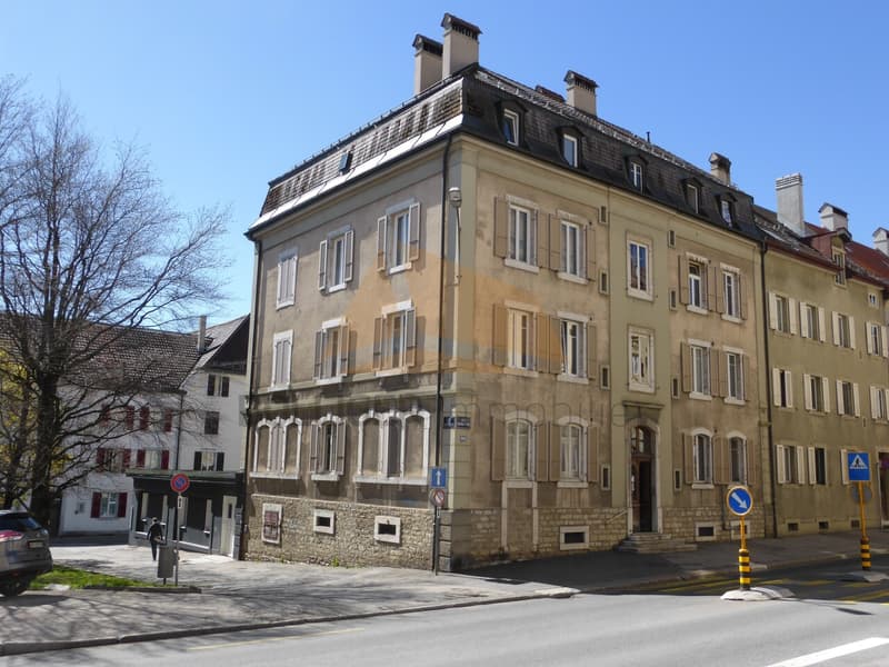 Zum Verkauf Charmantes Apartment mit 2,5 Zimmern im 1. Stock (4)
