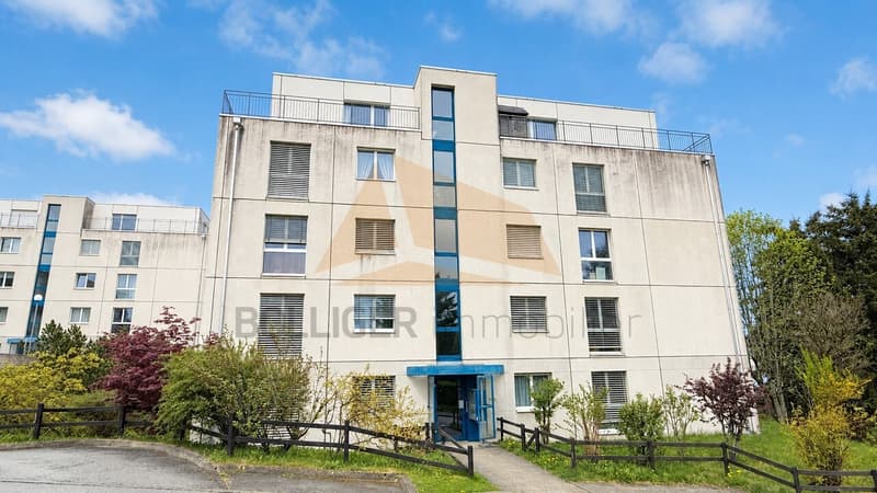 A VENDRE APPARTEMENT de 4 PIÈCES 111 M2 AVEC PLACE DE PARC EXTÉRIEURE (3)