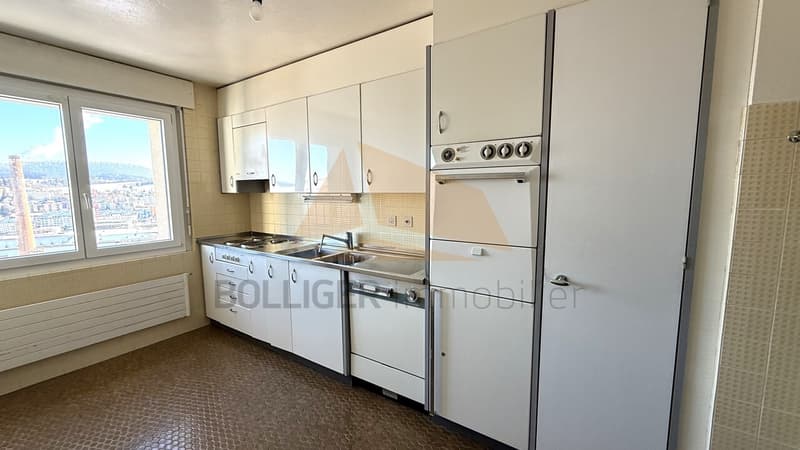 A VENDRE APPARTEMENT DE 6 PIÈCES 170 M2 AVEC GARAGE INDIVIDUEL (9)