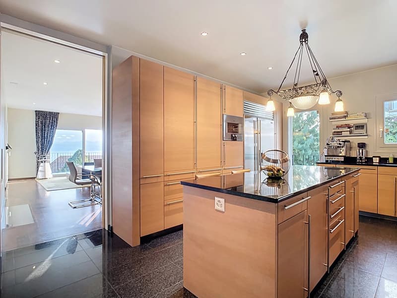 Lake view and timeless elegance (4)
