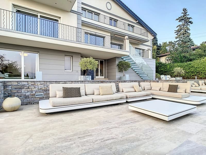 Lake view and timeless elegance (11)