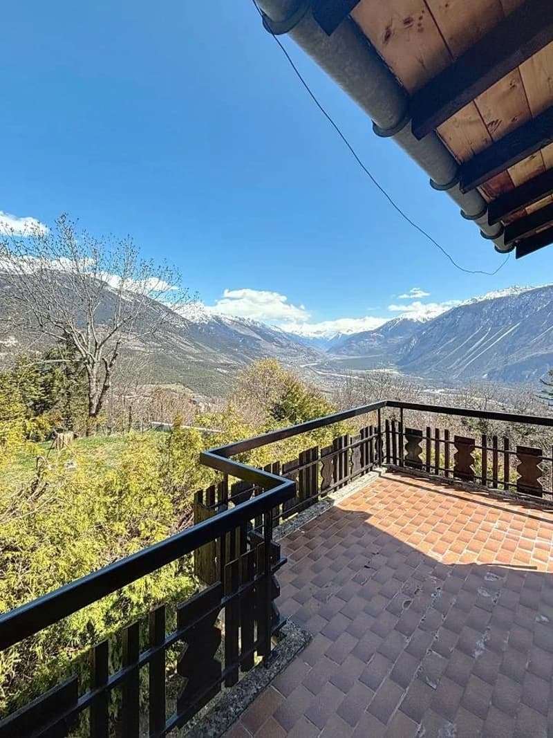 Charming semi-detached chalet with exceptional views and sunshine (6)