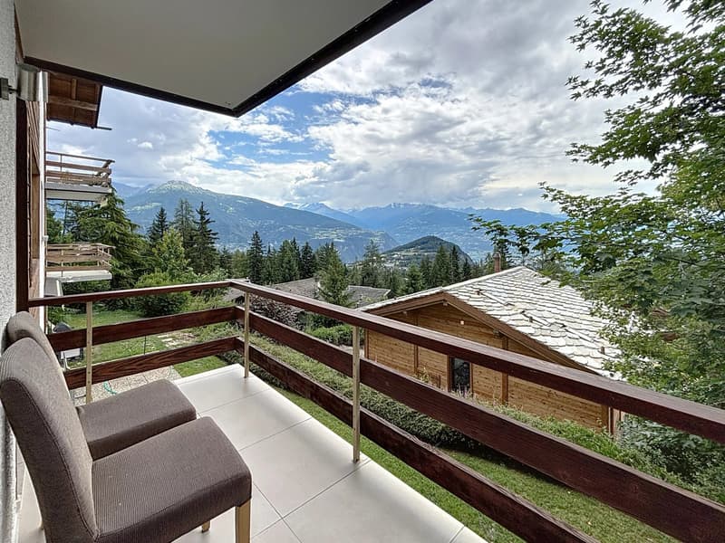 Appartement lumineux avec vue panoramique (2)
