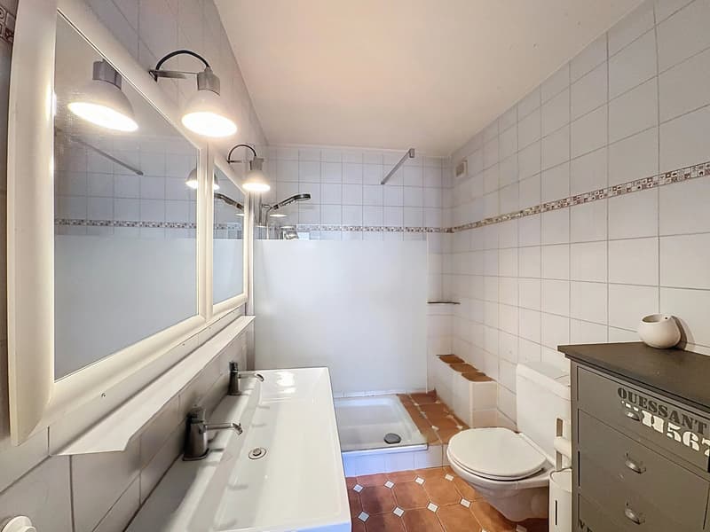 Sale - Lucens House (13)