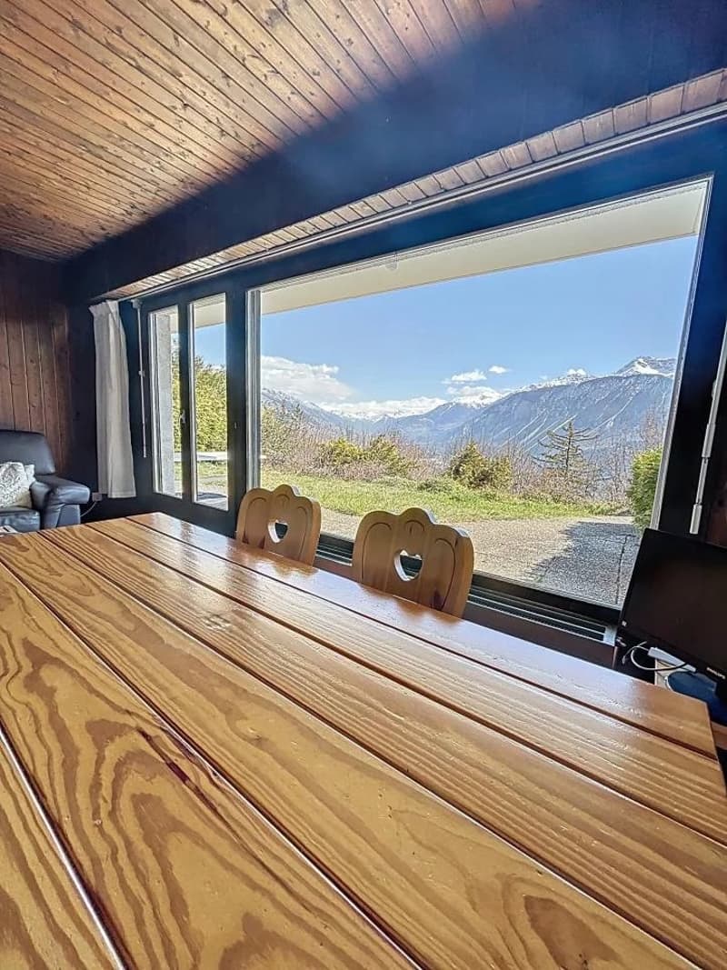Charmant chalet mitoyen avec vue et ensoleillement exceptionnel (3)
