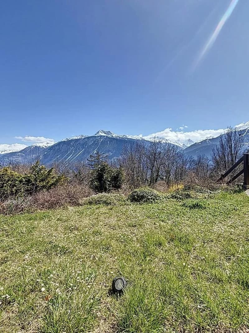 Charmant chalet mitoyen avec vue et ensoleillement exceptionnel (7)