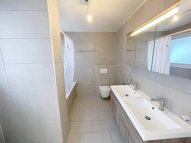 Spacieuse villa de 5.5 pièces avec terrasse et jardin (4)