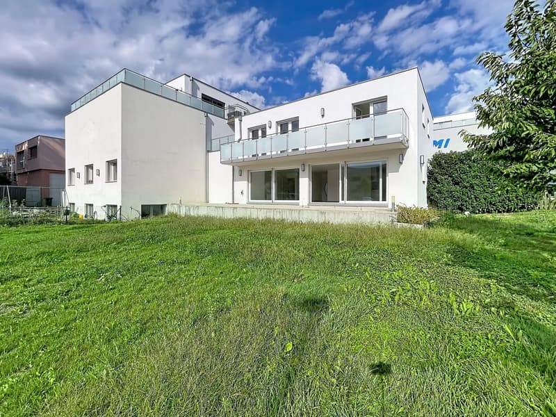 Spacieuse villa de 5.5 pièces avec terrasse et jardin (7)