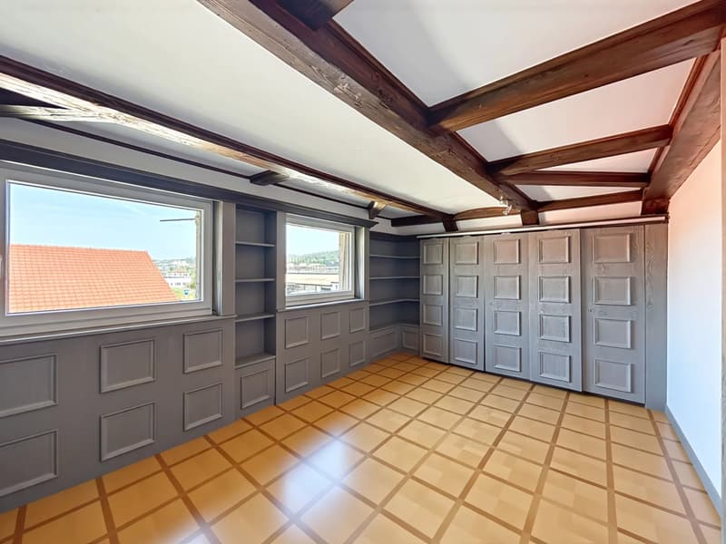 Family character house (2)