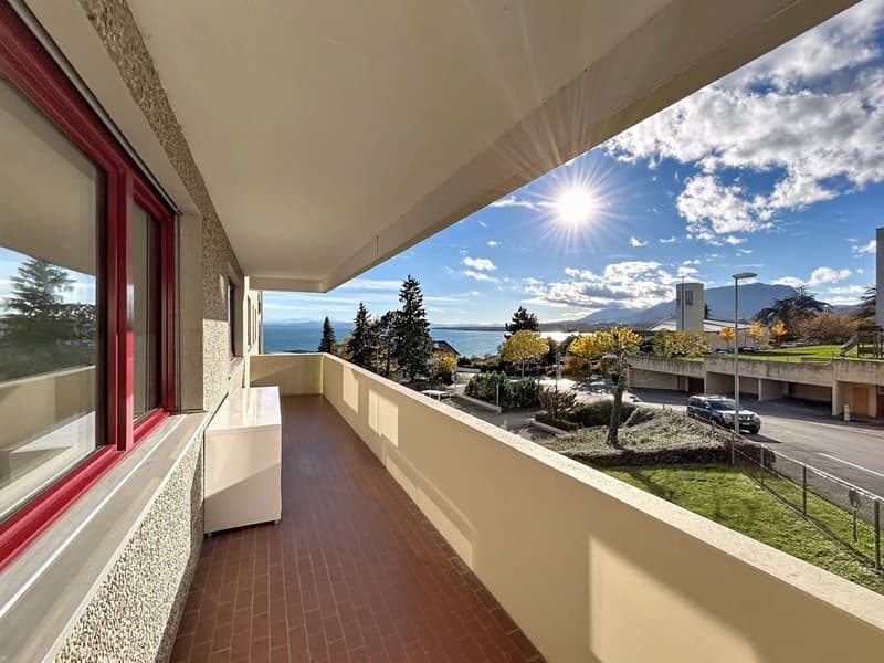 Appartamento a Neuchâtel con vista lago e Alpi (9)