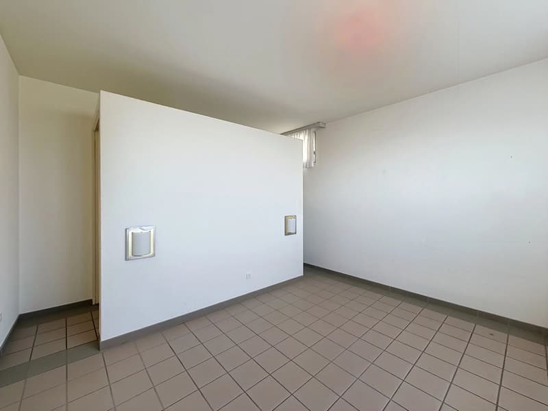 Villa indipendente nelle alture di Neuchâtel, con vista lago e Alpi (11)