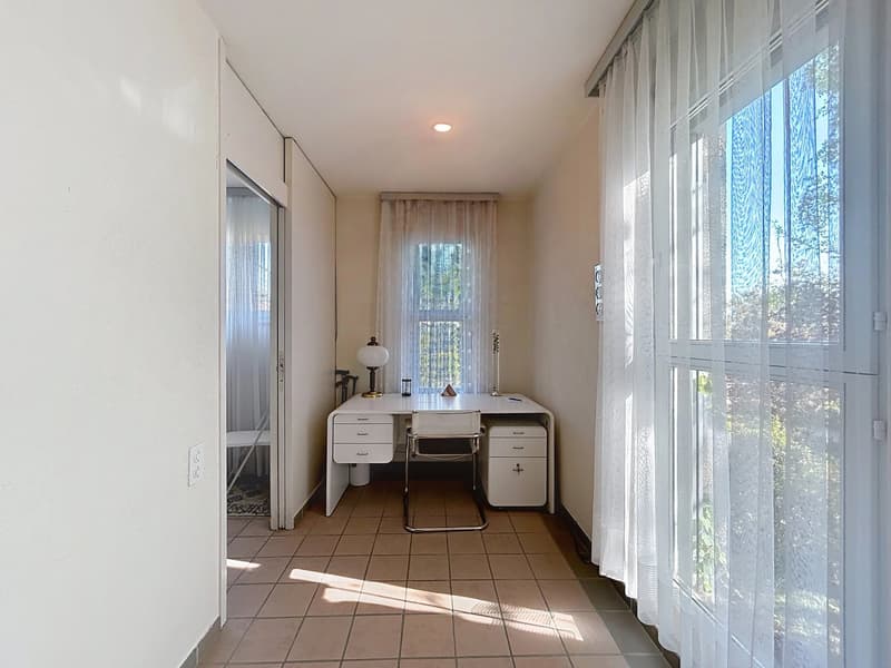 Villa indipendente nelle alture di Neuchâtel, con vista lago e Alpi (7)