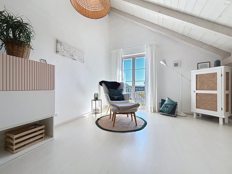 Spacieuse villa familiale de caractère avec vaste jardin (Laténa) (12)