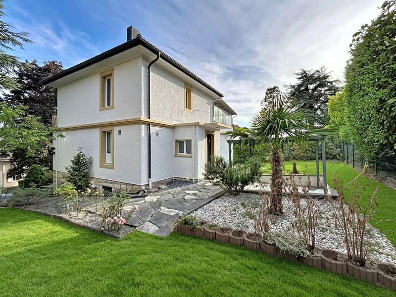 Maison de caractère rénovée avec vue lac et alpes (1)