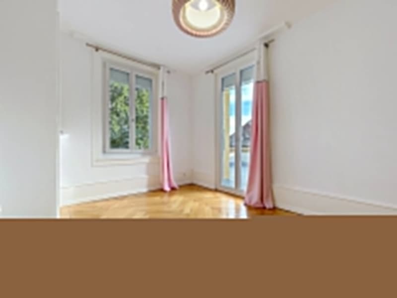 Maison de caractère rénovée avec vue lac et alpes (13)