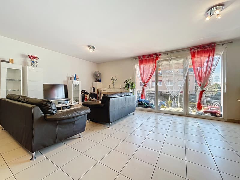 Beautiful 3.5-room apartment in Gland (2)