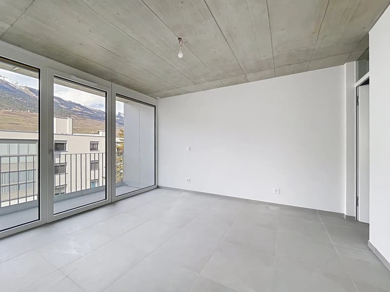 Attico luminoso con ampio balcone (6)