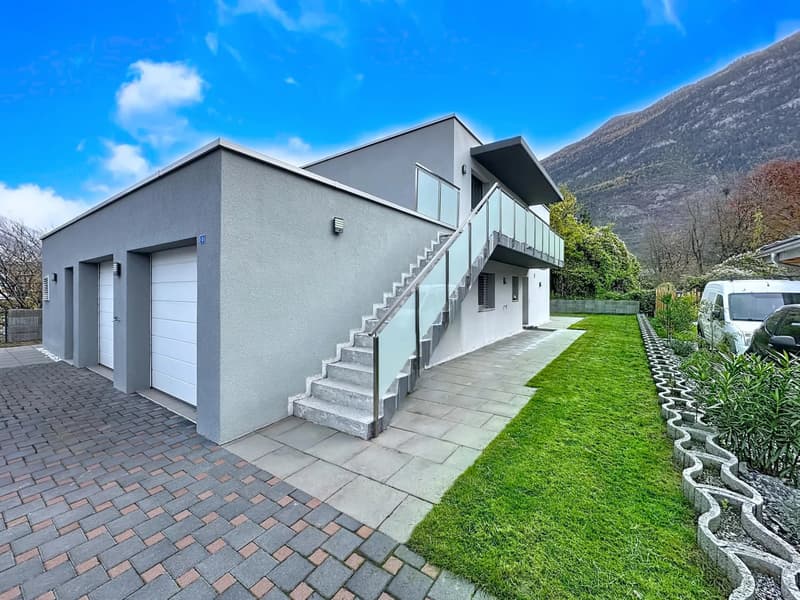Villa moderna a doppio potenziale (2)
