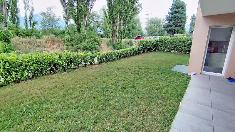 Jardin privatif dans un cadre paisible (6)