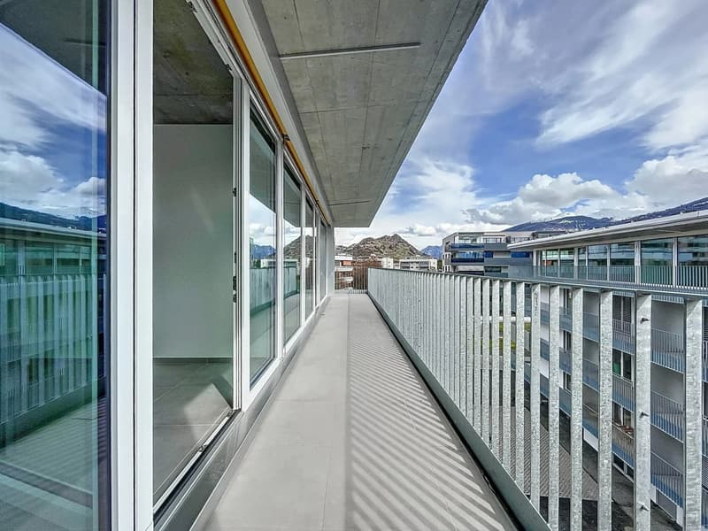 Bright attic with large balcony (5)