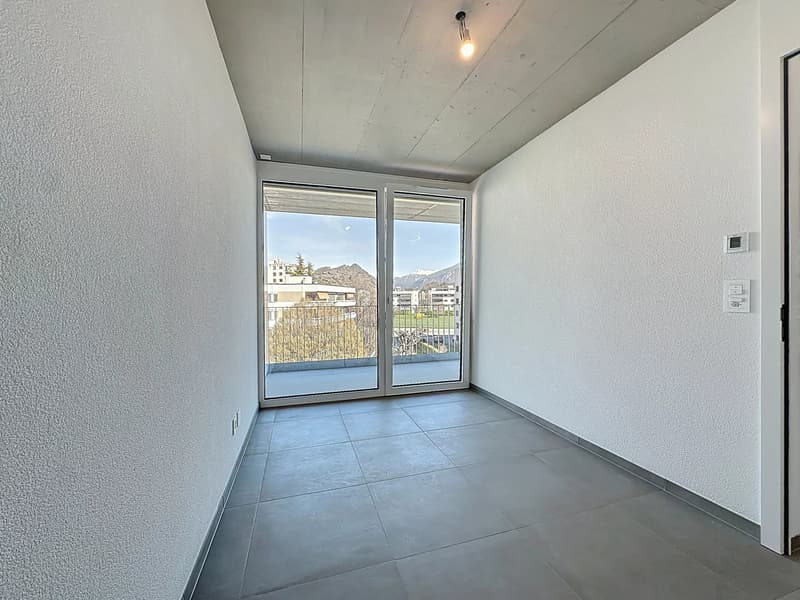 Bright Attic with Large Balcony (8)