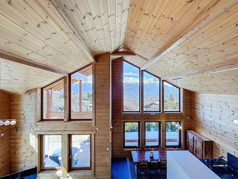 Contemporary chalet with breathtaking views of the Alps (10)