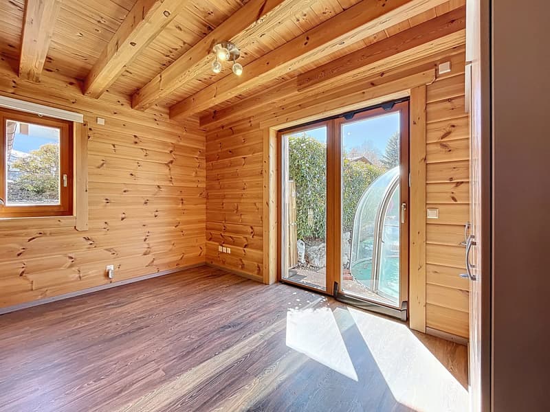 Contemporary chalet with breathtaking views of the Alps (7)