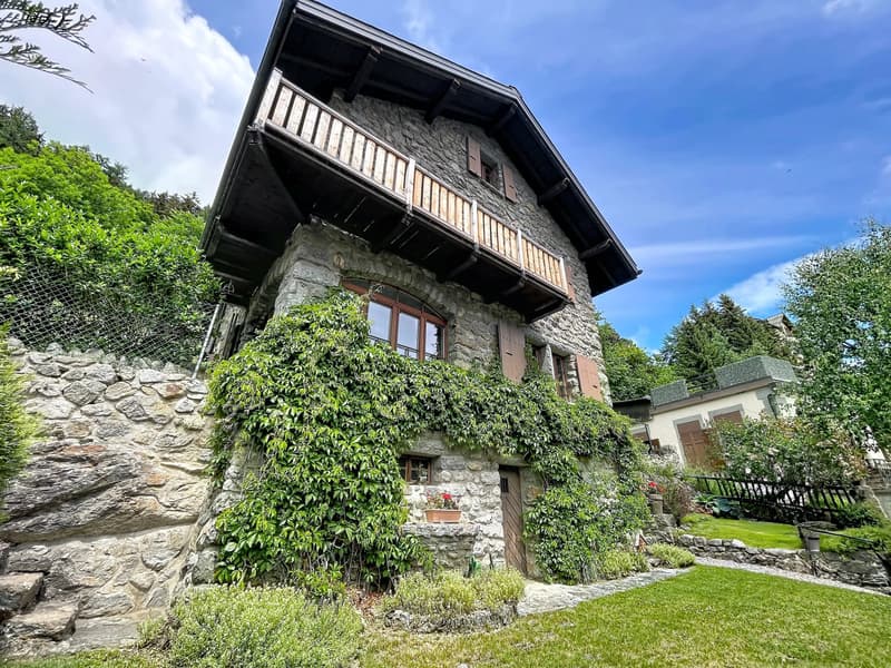 Schönes Chalet mit Charakter (12)