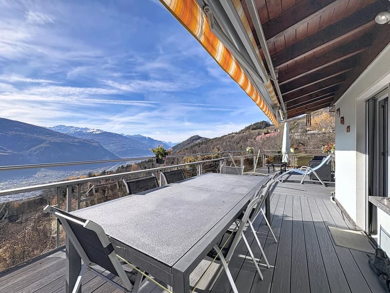 Geräumige Villa, Panoramablick und Jacuzzi (7)