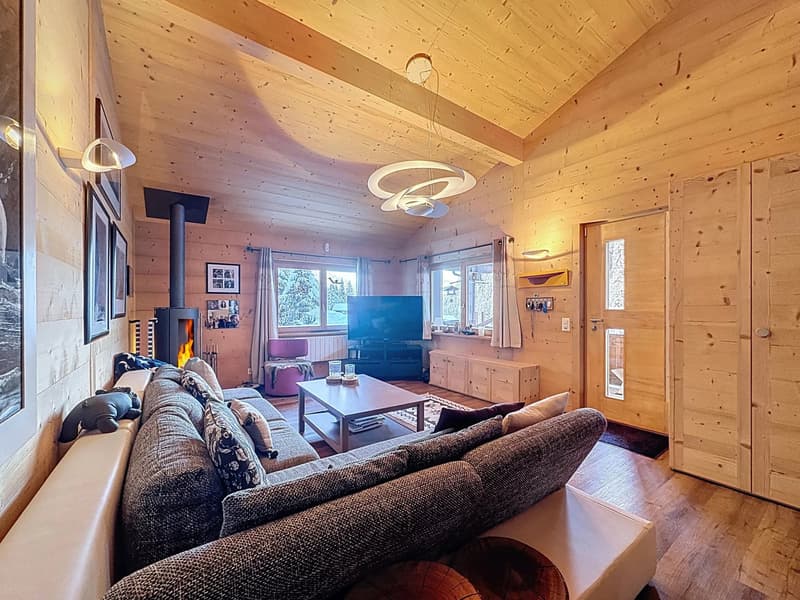 Exclusivity - Renovated Chalet in the Heart of Portes du Soleil (2)